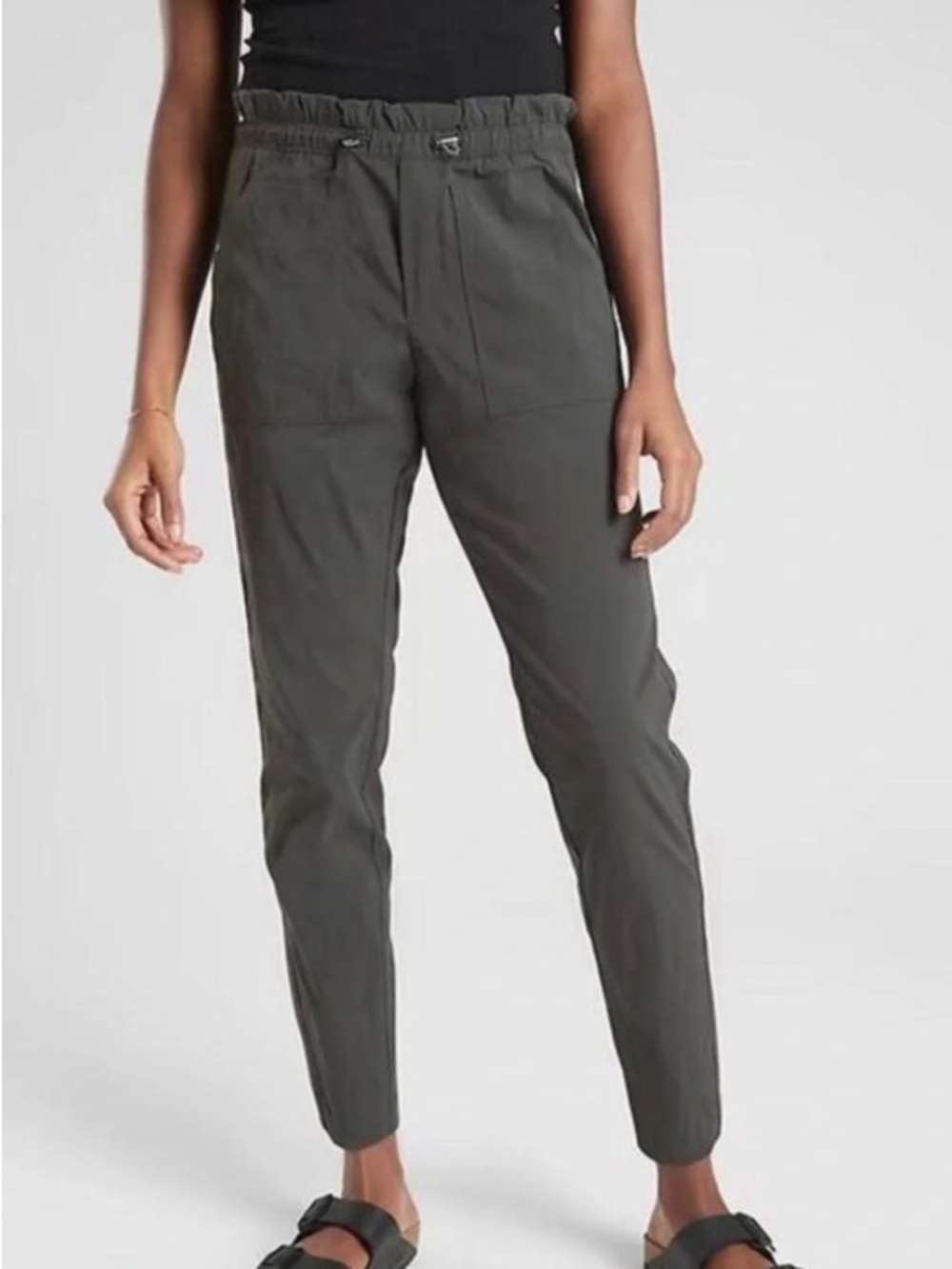 Athleta Olive Green Cropped Trekkie Pants